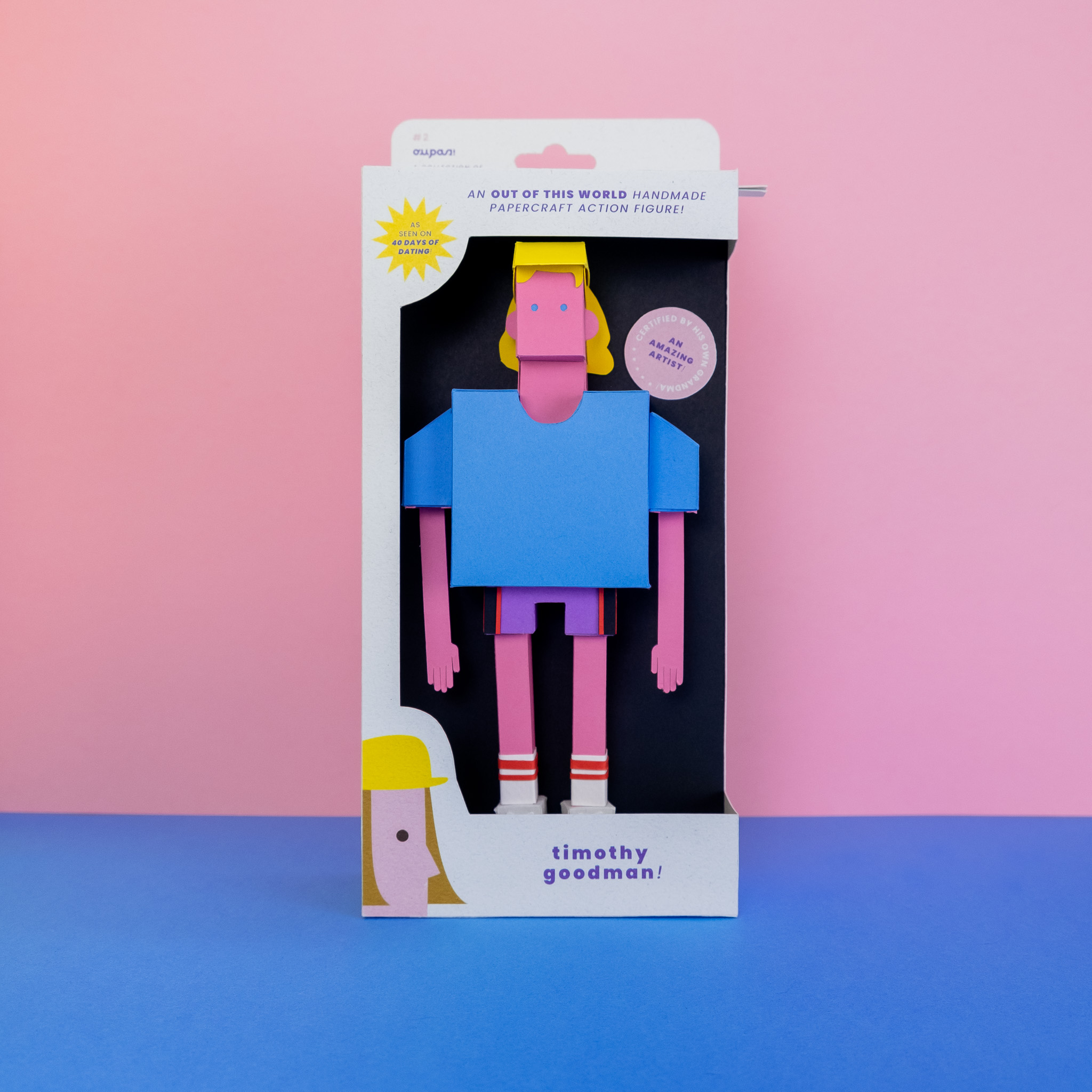 Customized paper toy in a box. Papercraft. Papercraft porto. Portugal arts and crafts. Original illustration Tridimentional. Character Design. Design de personagens.