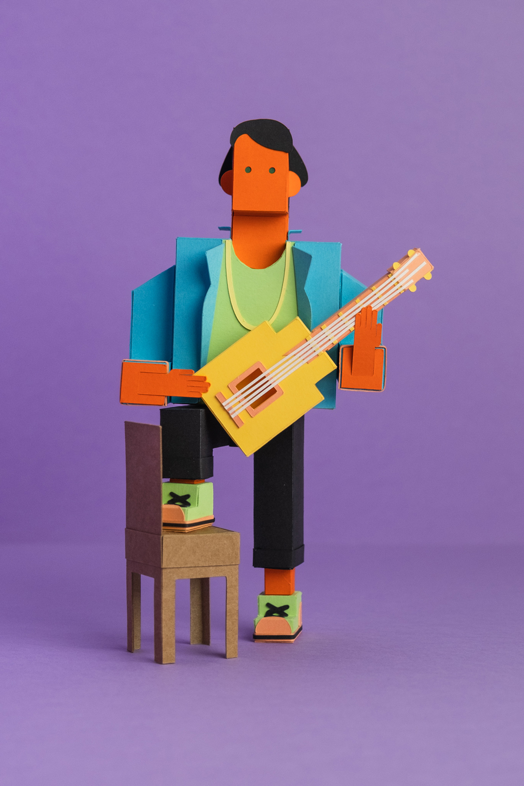Paper toy with a guitar. Papercraft. Papercraft porto. Portugal arts and crafts. Original illustration Tridimentional. Character Design. Design de personagens.
